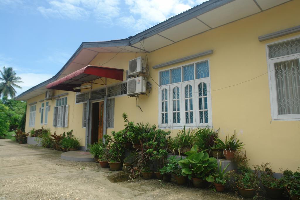 Golden Guest Inn Rangoon Buitenkant foto